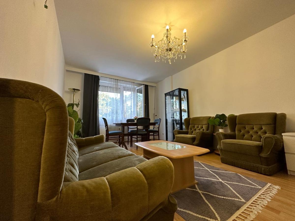 2 Rooms Flat With Balcony, Near Of Center Vienne Extérieur photo