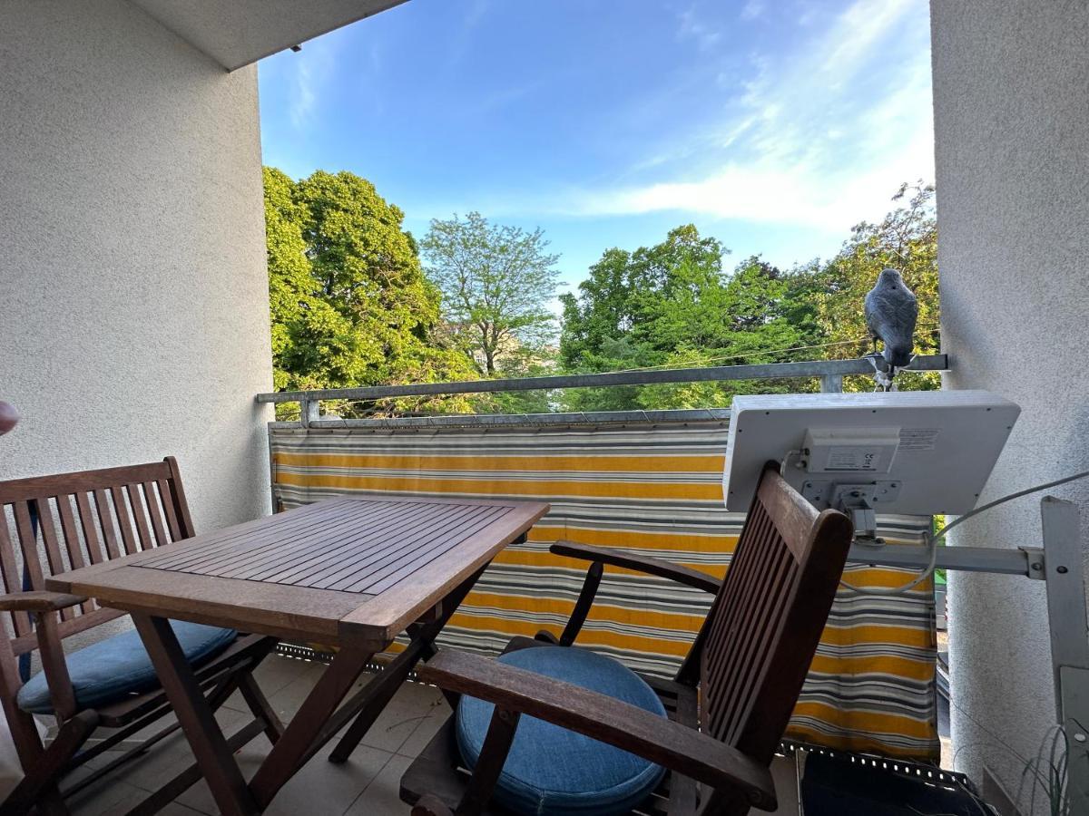 2 Rooms Flat With Balcony, Near Of Center Vienne Extérieur photo